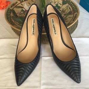 Karl Lagerfeld Rosette Leather Point Toe Pumps, Navy Blue, size 8.5M
